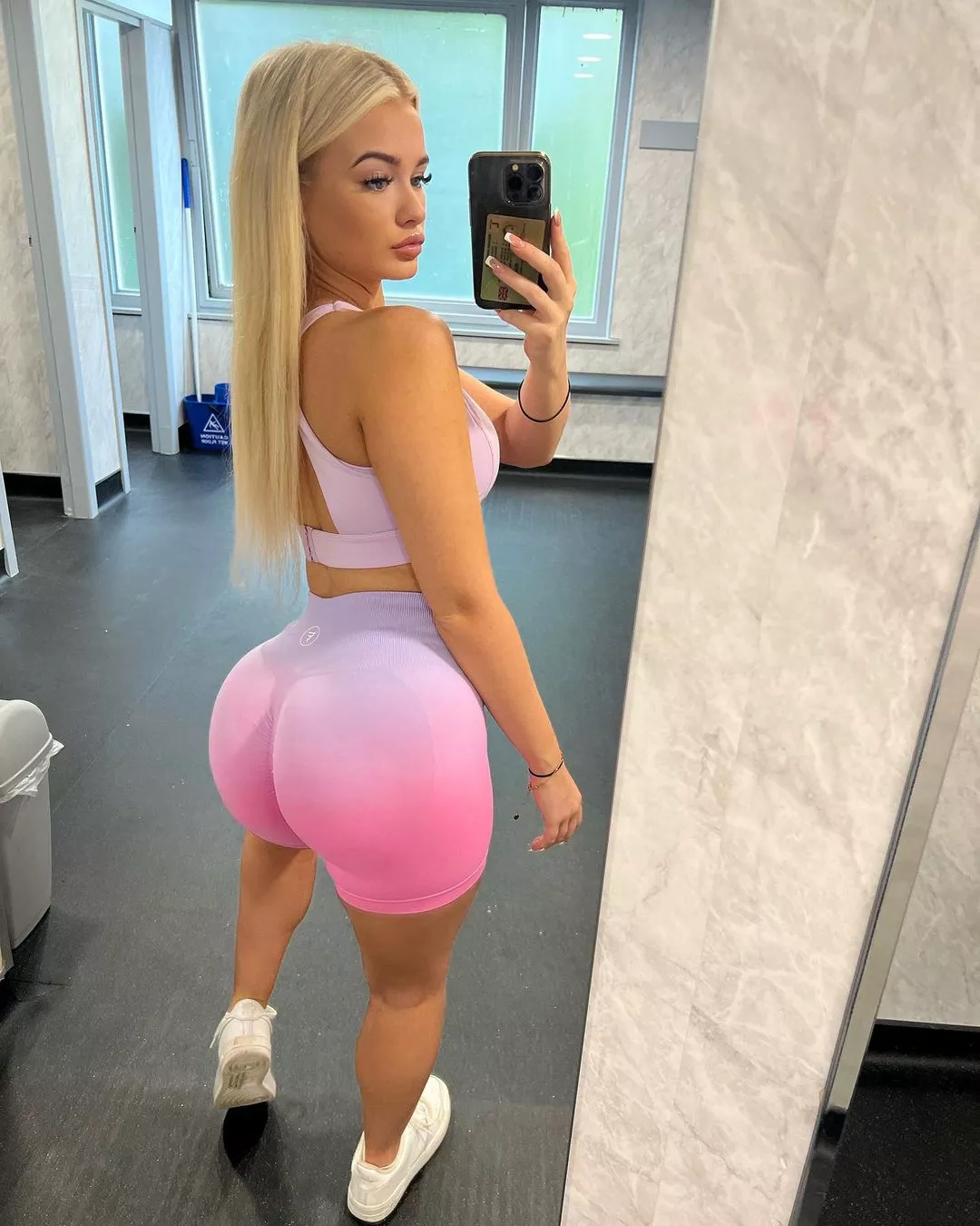 Molly posted by Gethyper123