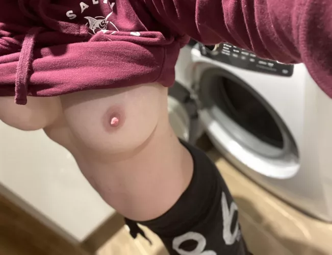 Multitasking Milf Flashing you and doing laundry…I’m such a clean wife by Secretlifeofhotmom