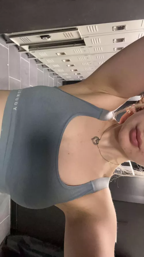 My big lips and sexy armpits are the perfect combo by ChristyyRose