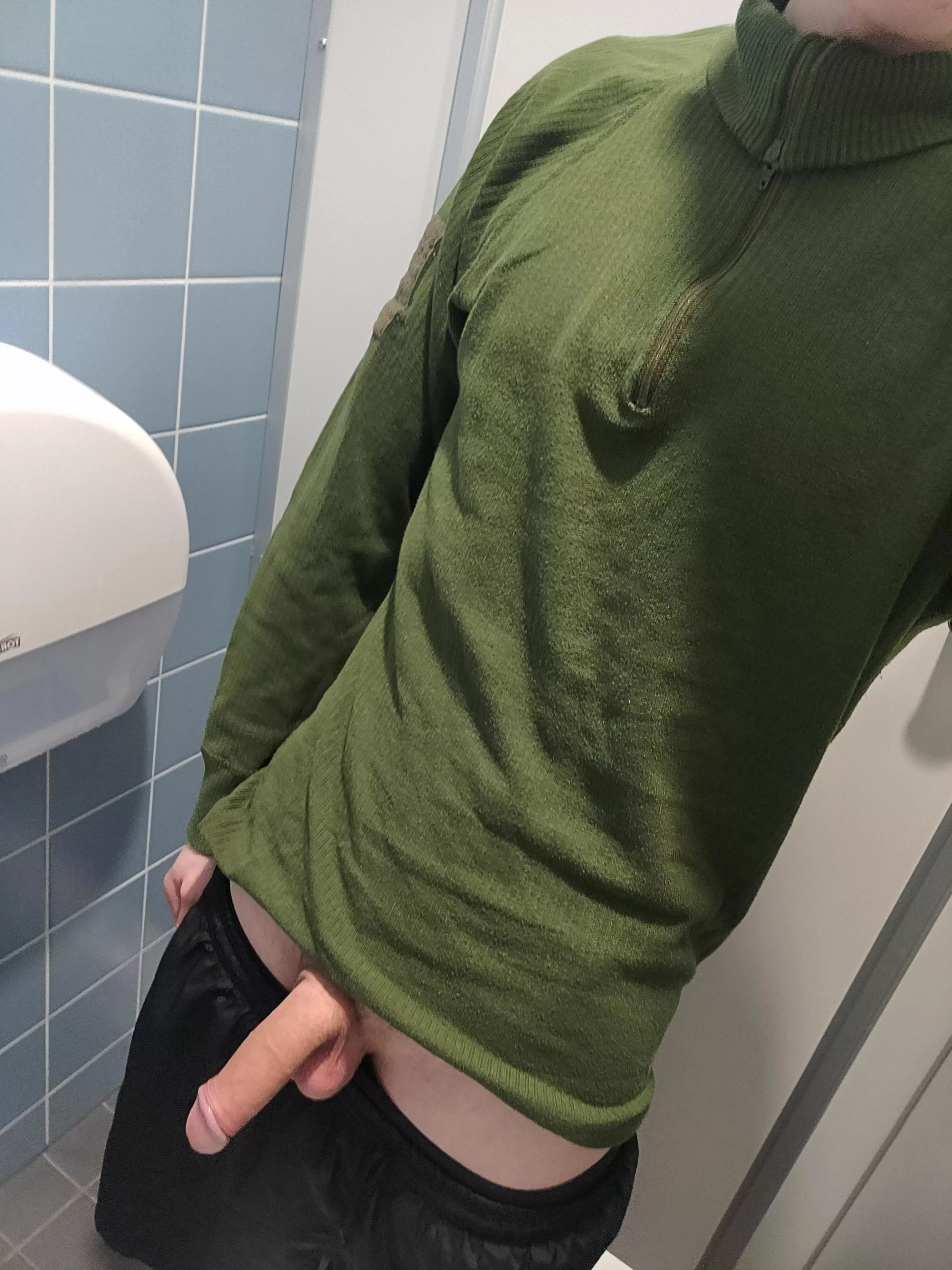 My soft 20y old uncut posted by Happynhorny22