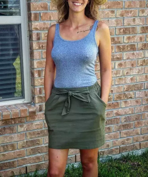 No bra for a beautiful day by tootsieswitch