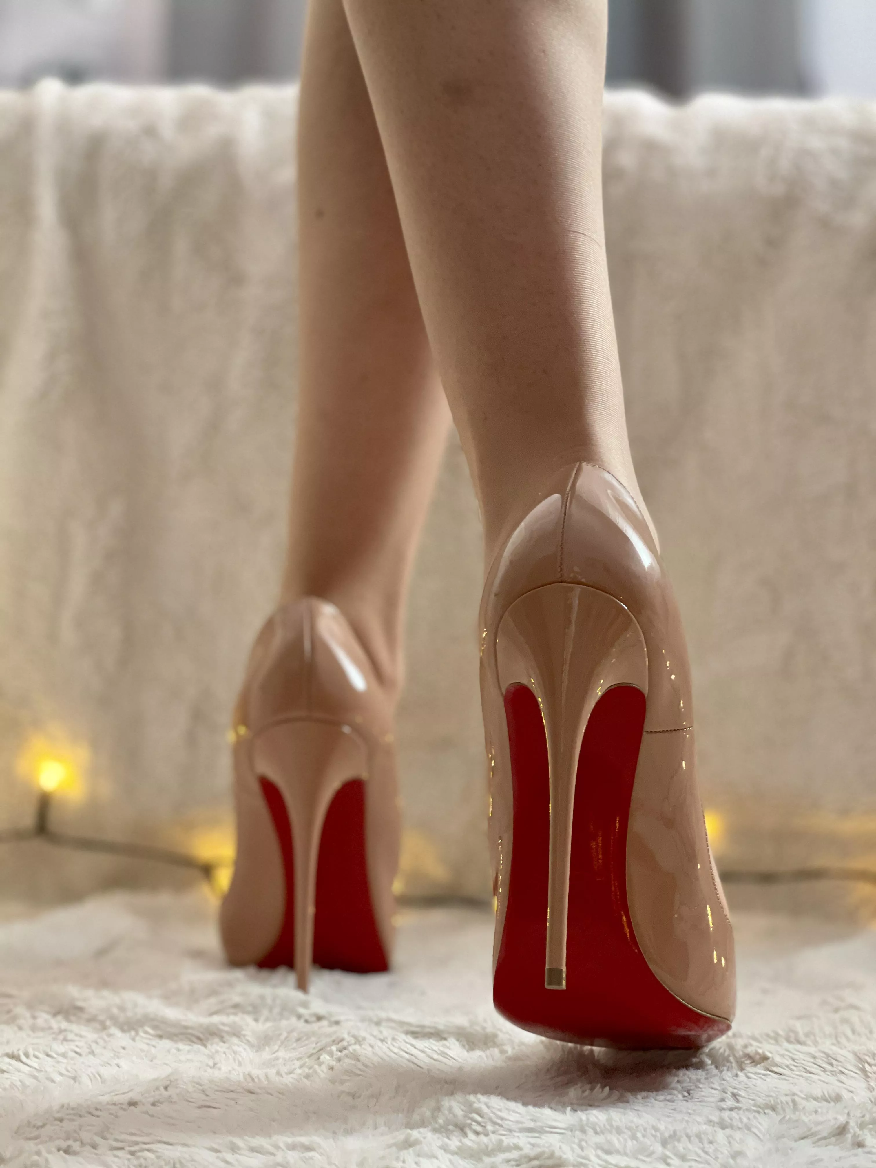 Red soles posted by Footish_ann