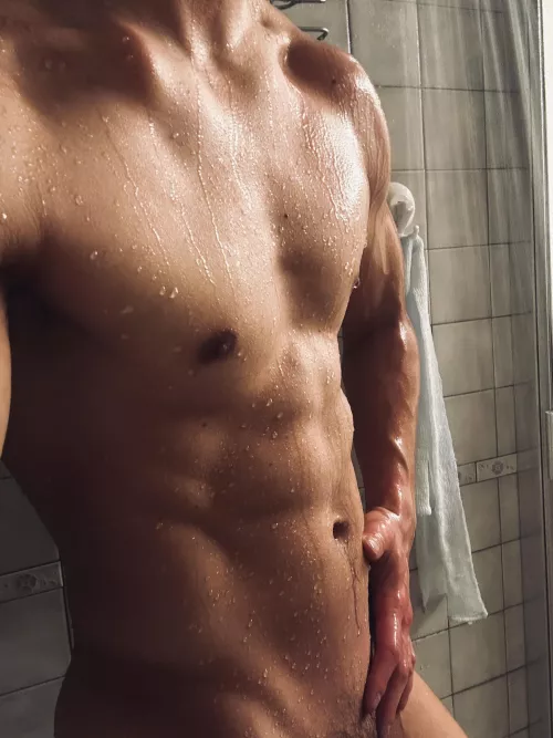 Ripped my hand during my workout. Could I borrow yours? by EmjaeK