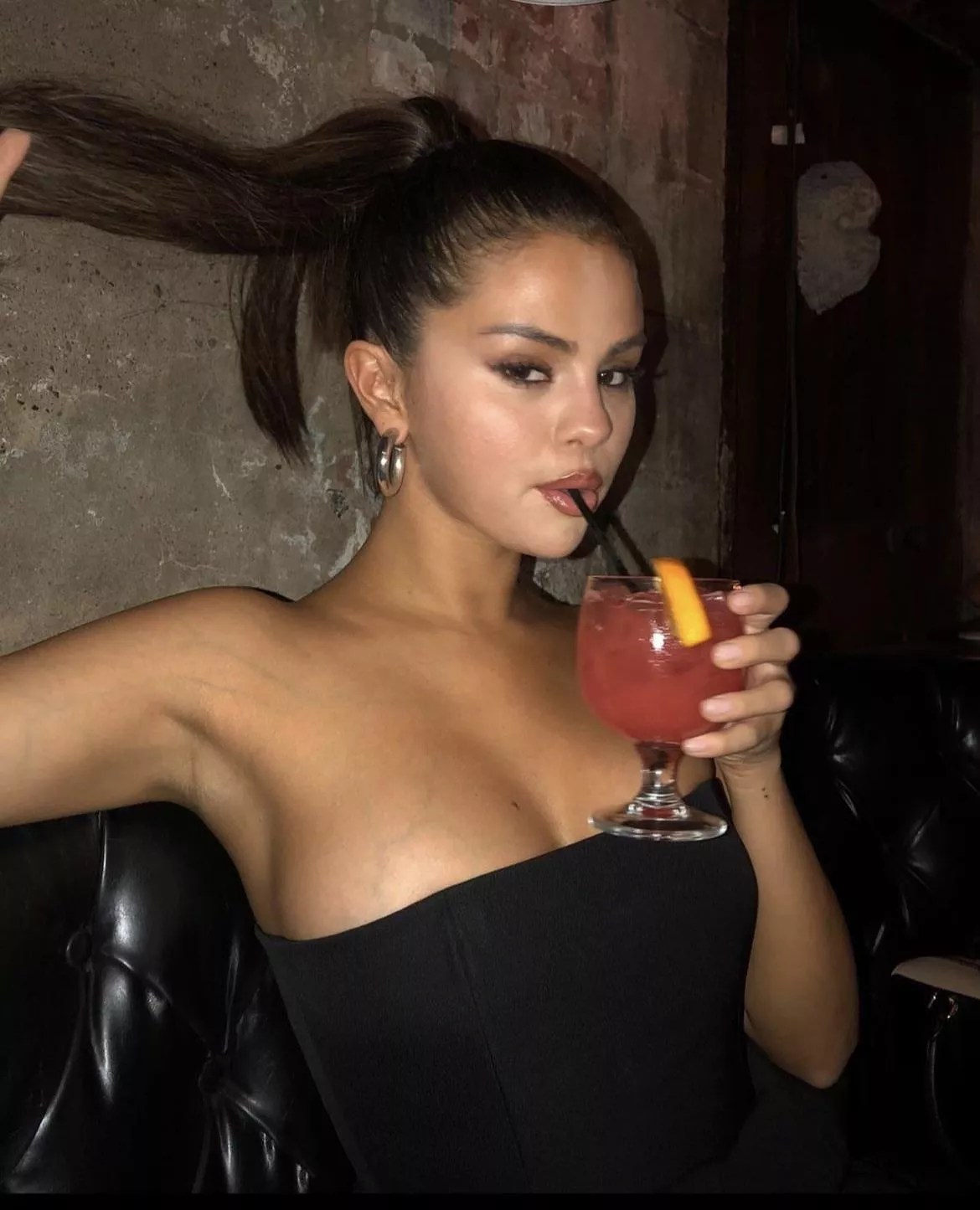 Selena Gomez titty vein 🤤 posted by GnibReldnahc6