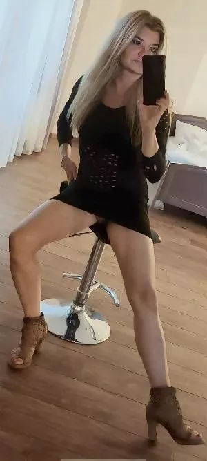 Selfie posted by missWG