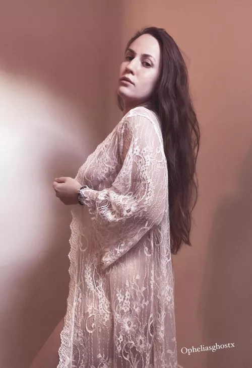 Should I turn around? by Opheliasghostx