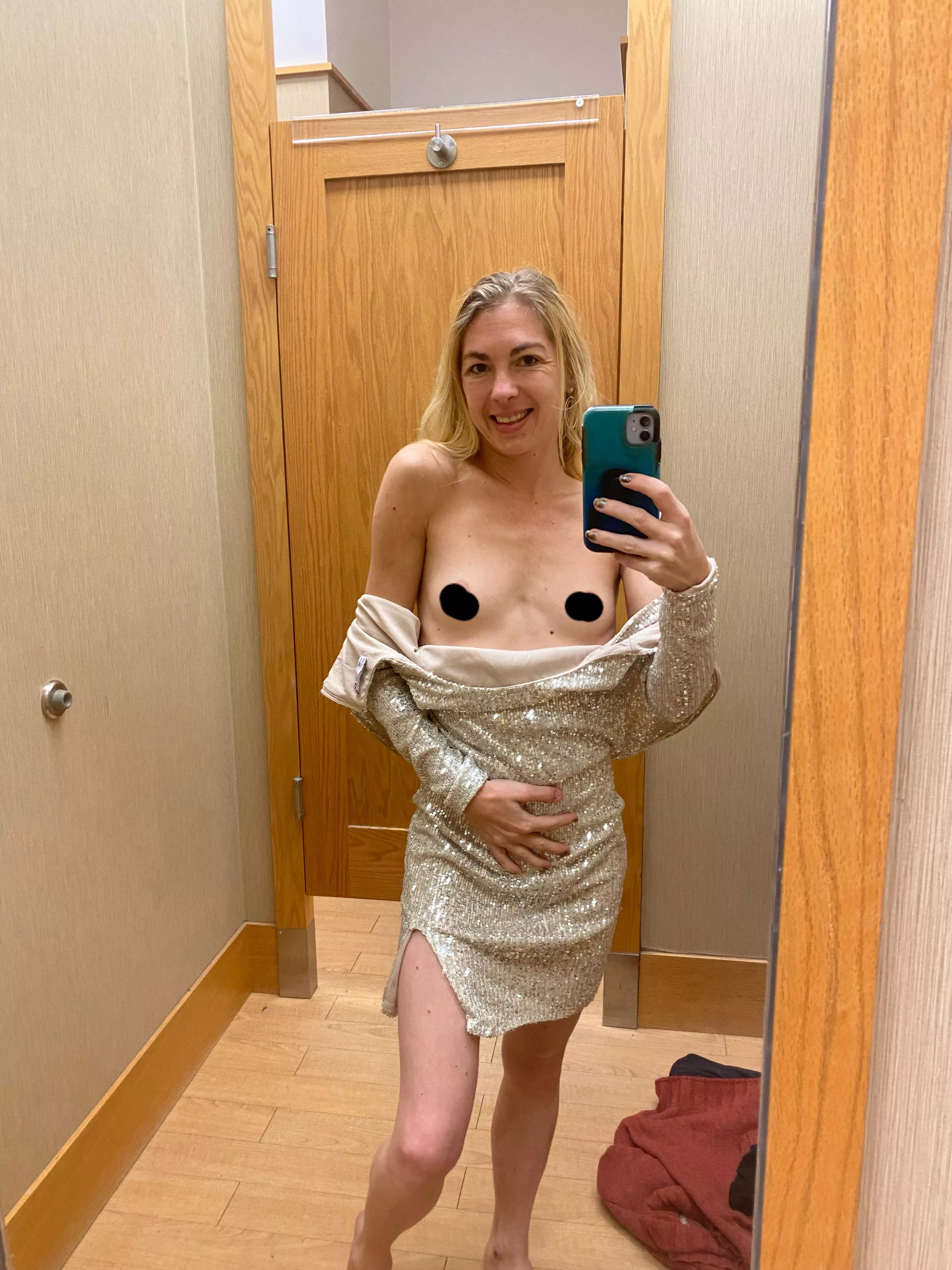 So tiny! 32F posted by TinyBlonde15