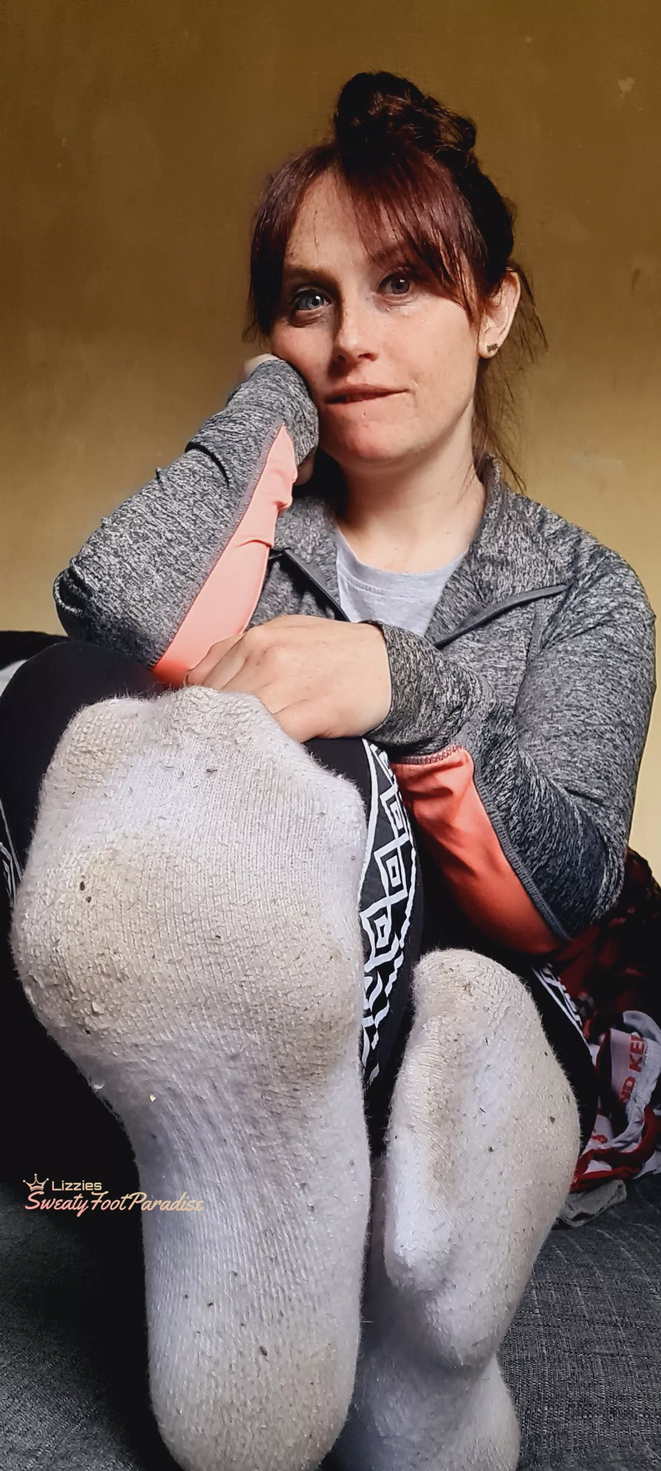 Sweat marks are 🔥 [F] posted by maggy-88