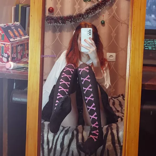 ur rommate who love socks by n2706003