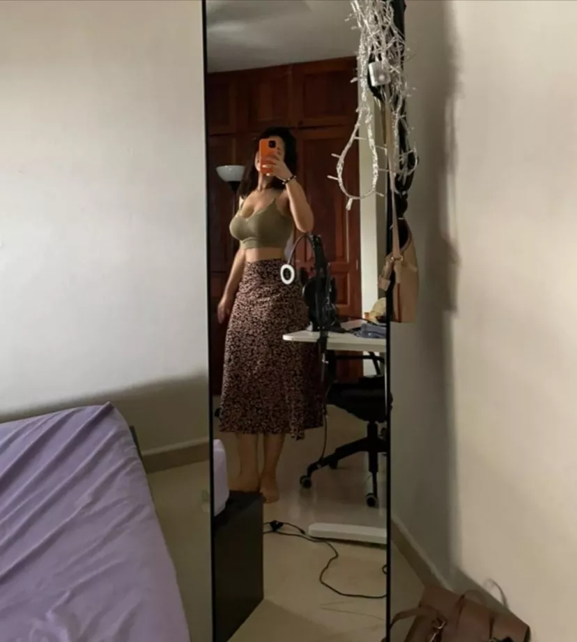 Want to come over and watch porn on my mirror posted by Kusqt