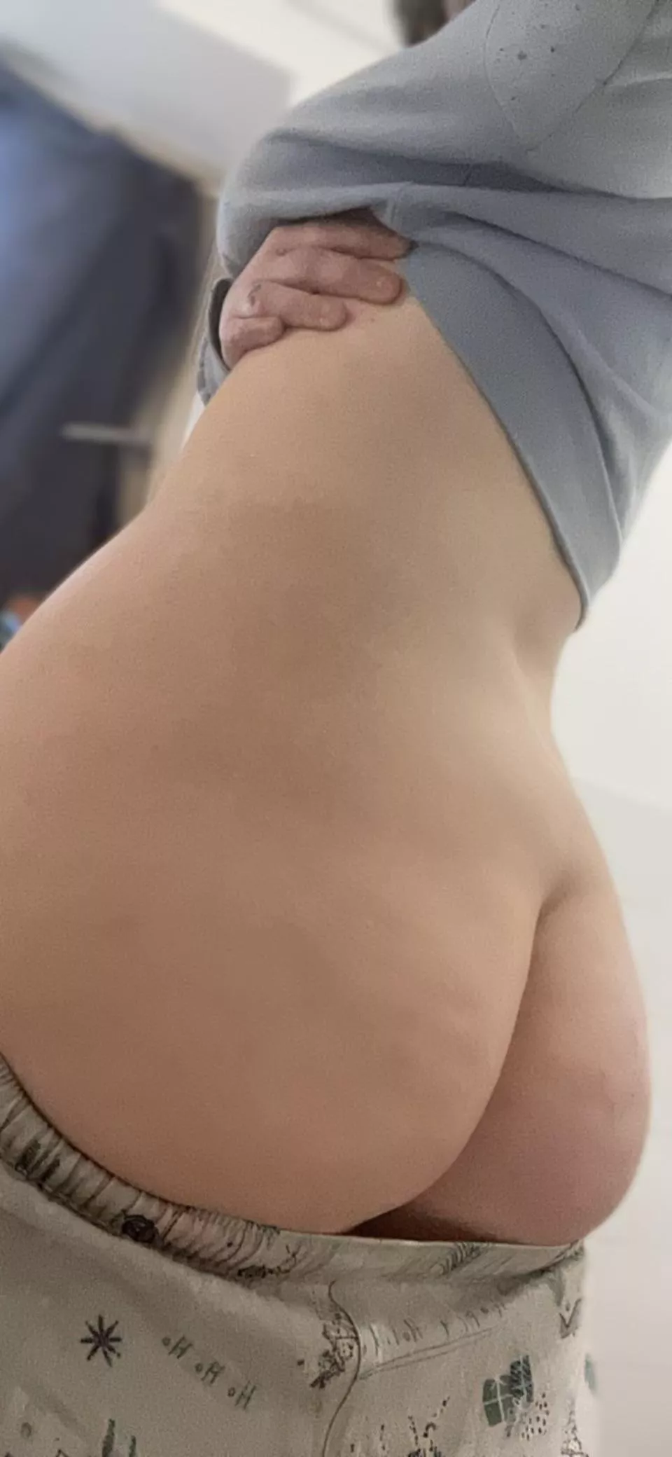 Who likes cake? posted by LesadLecry