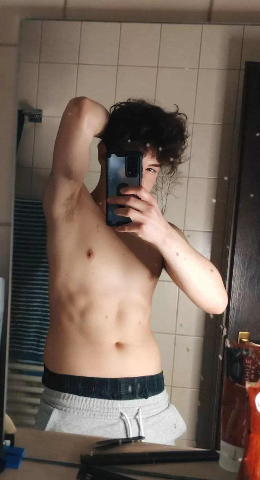[18] do you like my pits? 🥵 posted by sweaty_twink