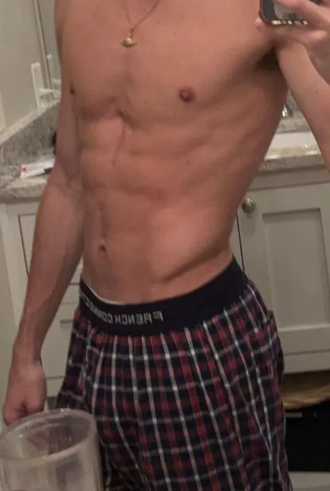 18m bi hmu with pic for snap posted by joesfugly