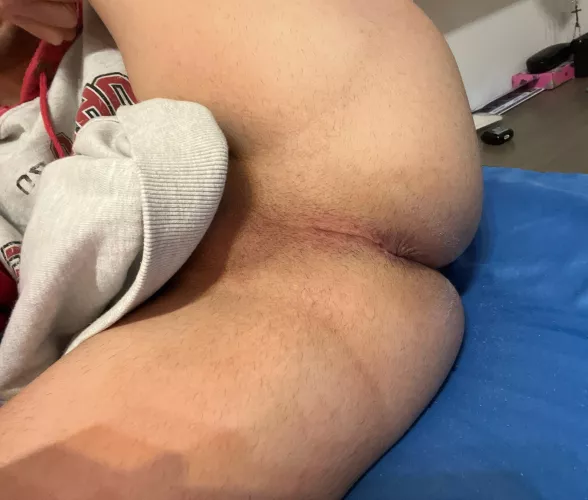 27 good looking boy from UK. Looking for cam fun, mostly love to show off for men, more than one at the same times. So just add and let’s watch me jerk for u. 👻 xxsammysam by xxsammysam