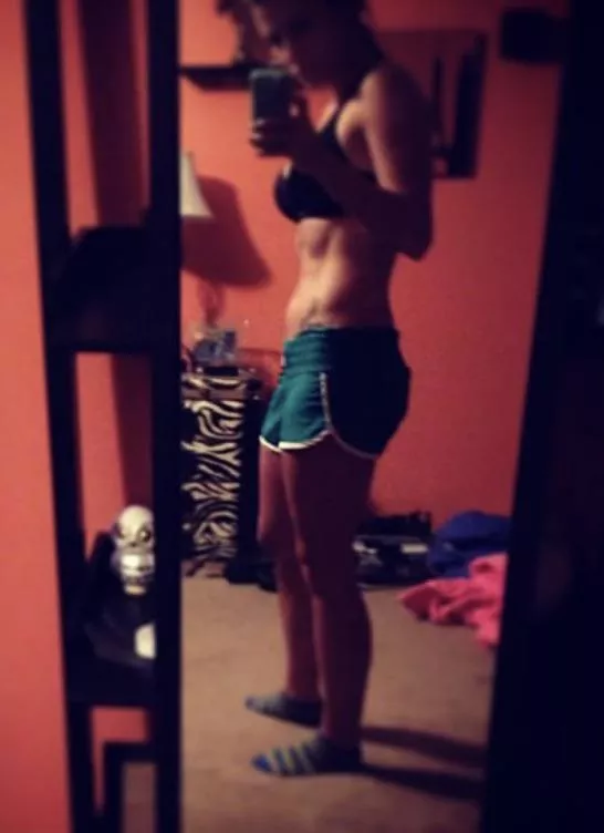 Abs, tits, cute shorts, and me :) posted by PostingMyGymProgress