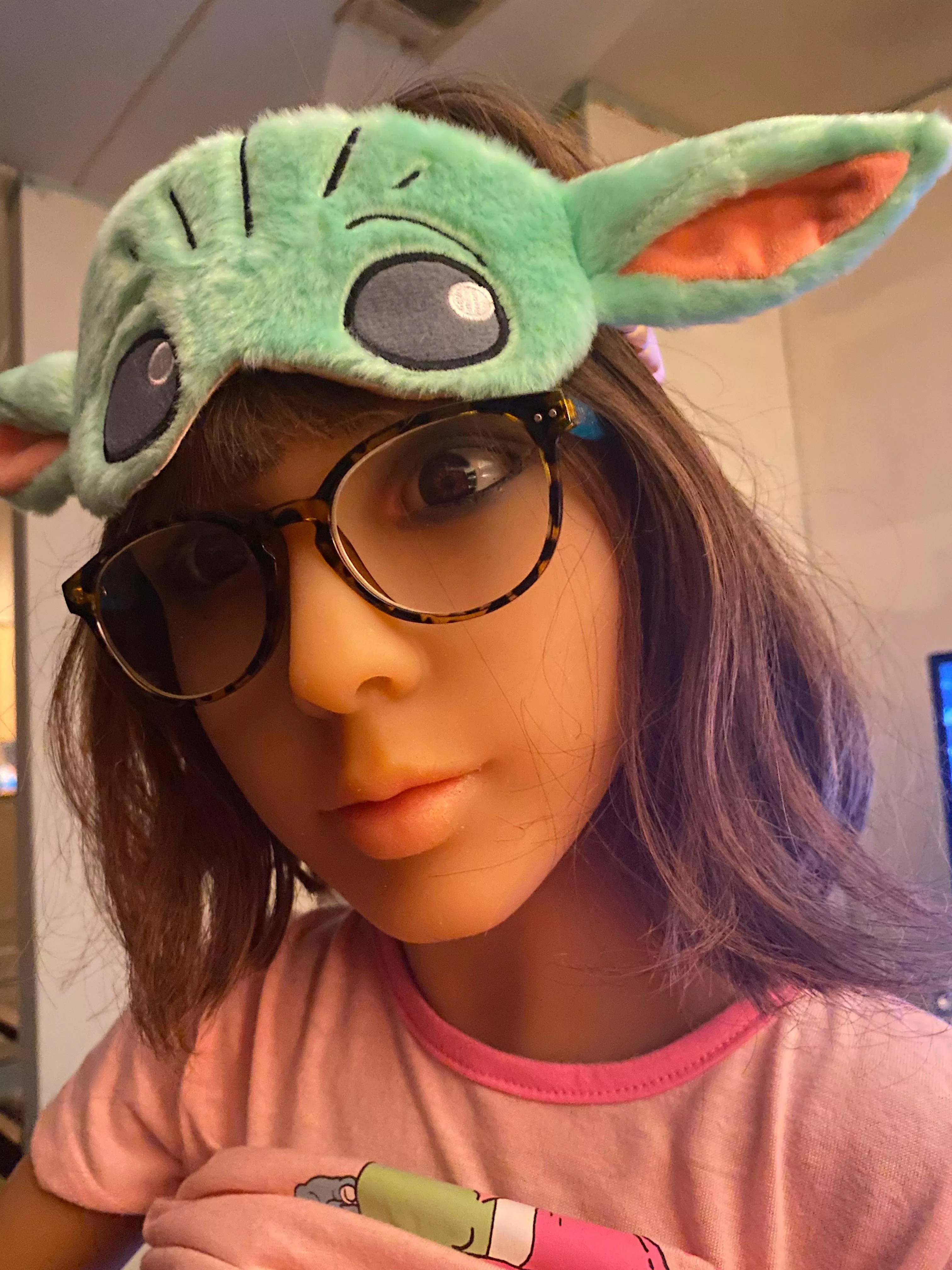 Baby Yoda 😂 posted by aribas1