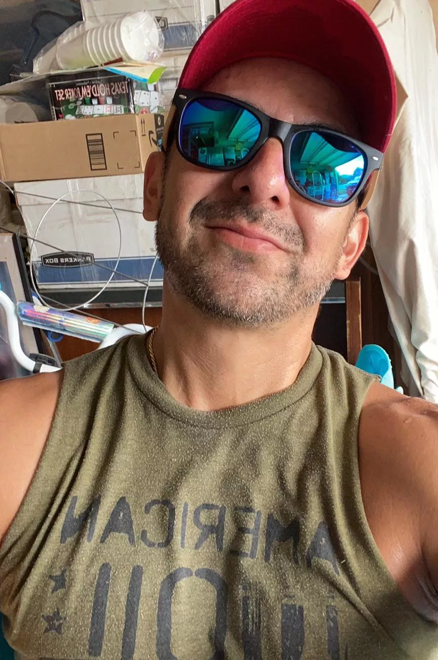 Cleaning the garage counts as cardio, right? It's humpday, y'all, you're halfway there!! Keep up the great work! posted by Brief_Mode2746