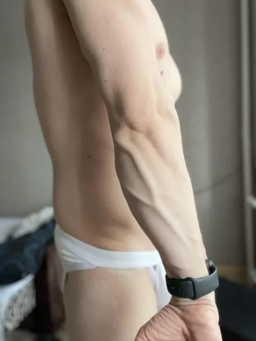 Do you love veins? by ladisexyboy