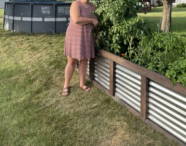 Do you want to see what's underneath? by Bbwwifey1