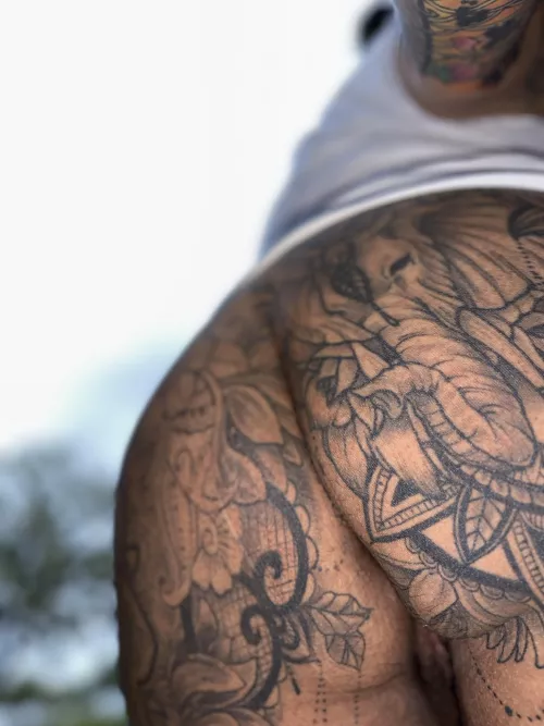 Dump truck Wednesday, do u have a load for me? 🍆💦🍑😍💋🤤 by texaschick830