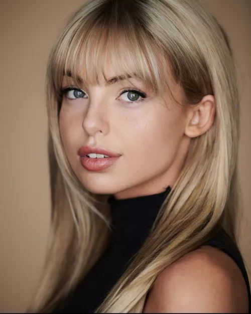 Emma Katos :) by hooverusshelena