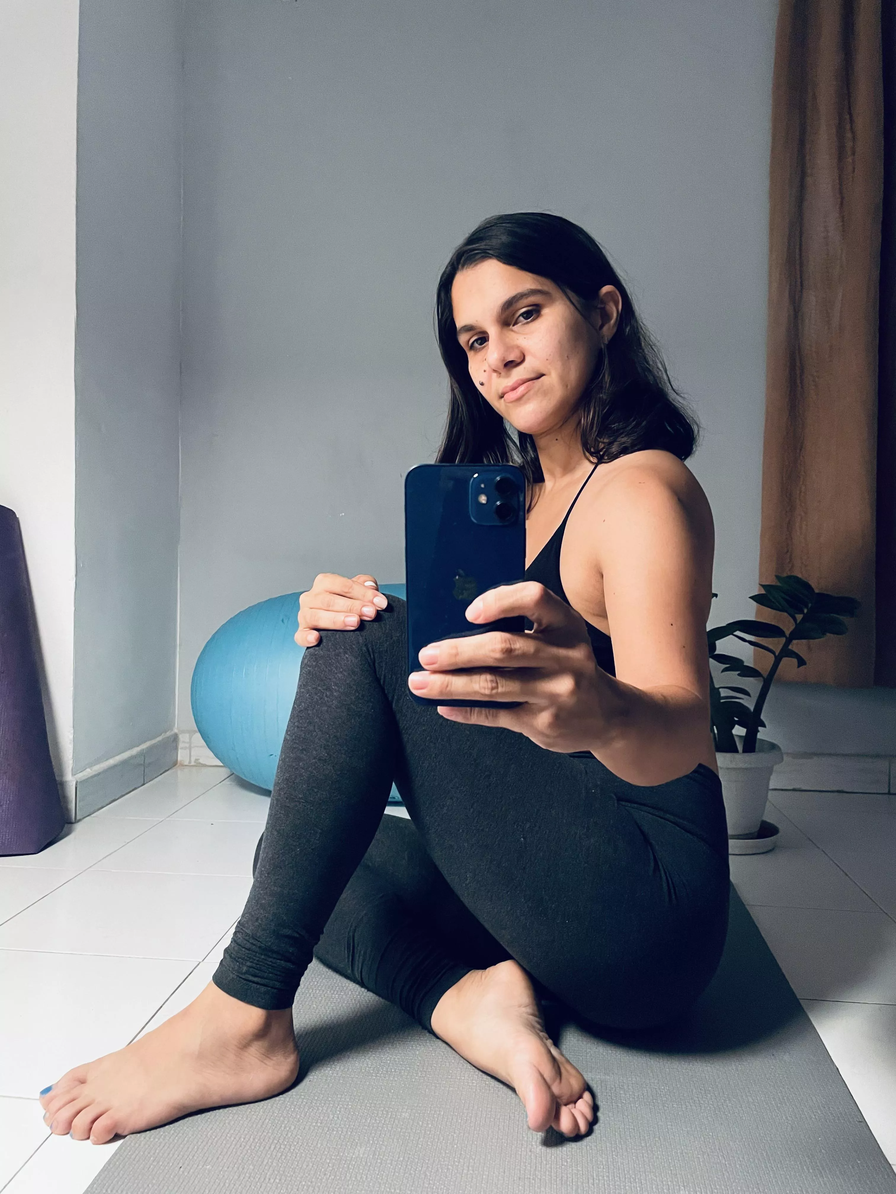 Finally I decided to show my face I'm so nervous and excited thoughts? 🙈🌸 posted by Jazzlike-Enthusiasm5