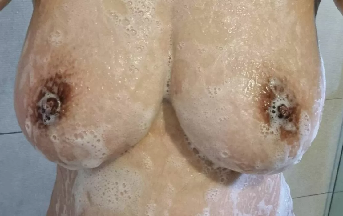 First post. I hope you like it posted by Angelic-Laura