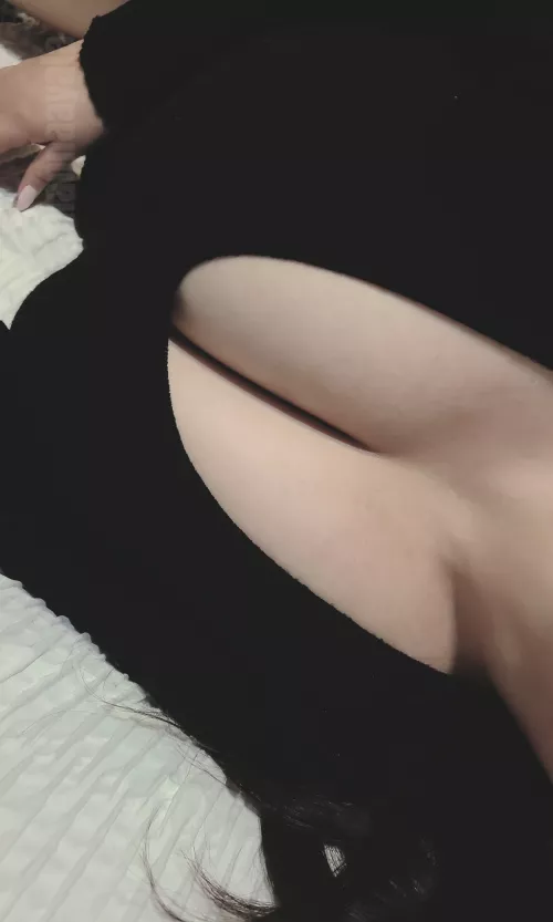 Happy Tuesday! 💗 by AliannaAyala