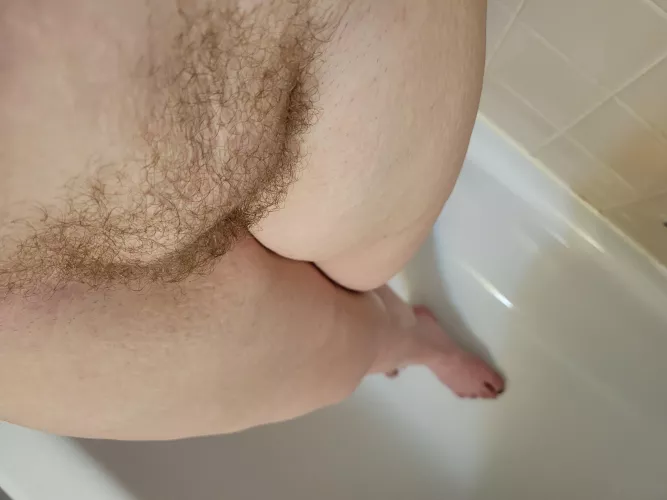 Help give me a scrub? by sarahsaurusrexxx