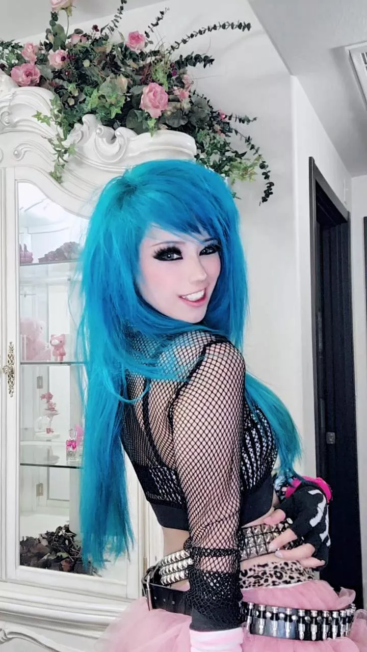 Hii :D posted by Gotholotls