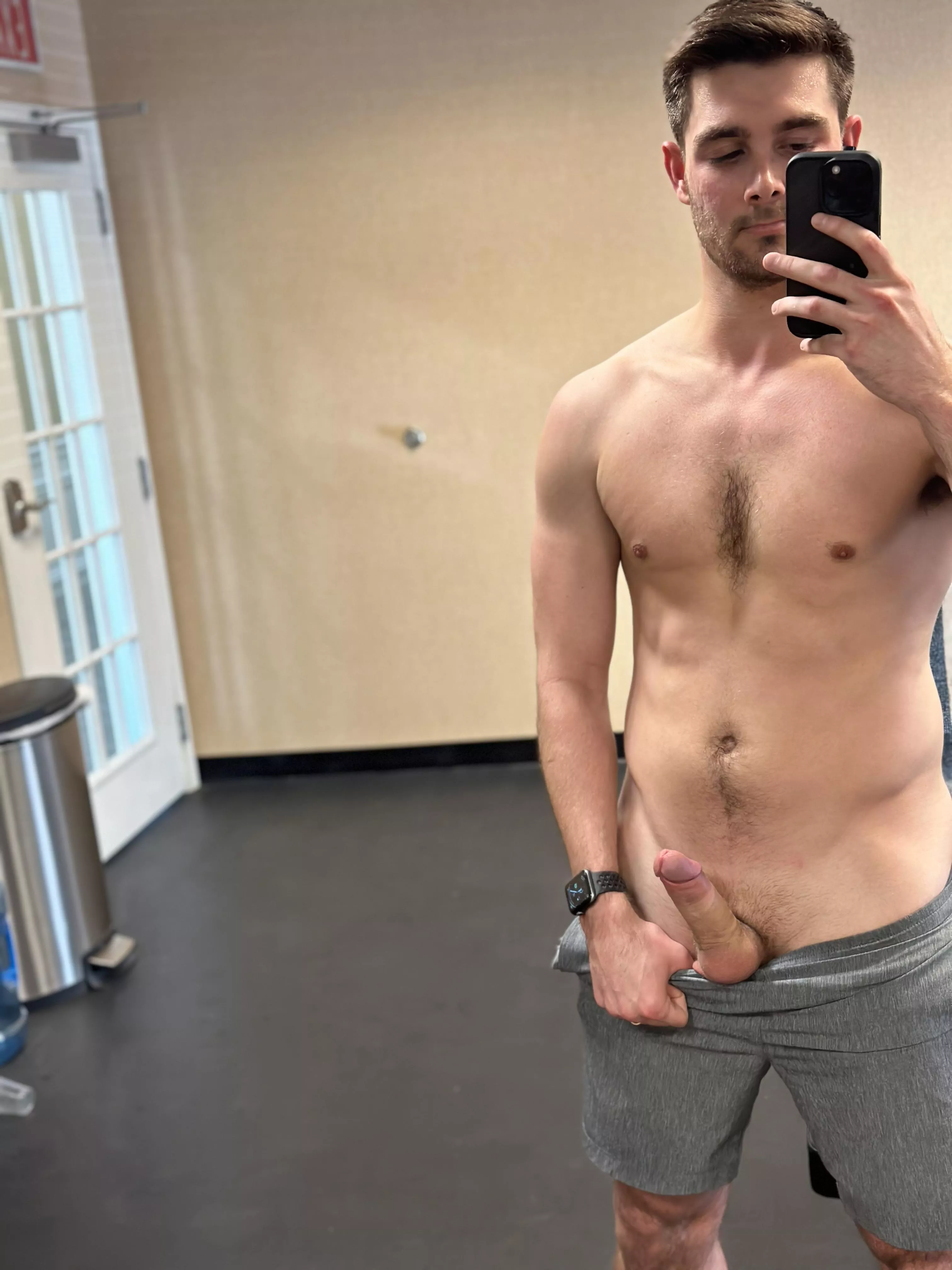 Hope no one walked by the gym door while I was taking this… posted by AK2817