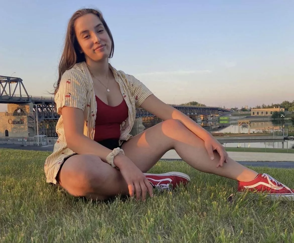 Hot friend posted by sportsfan0969