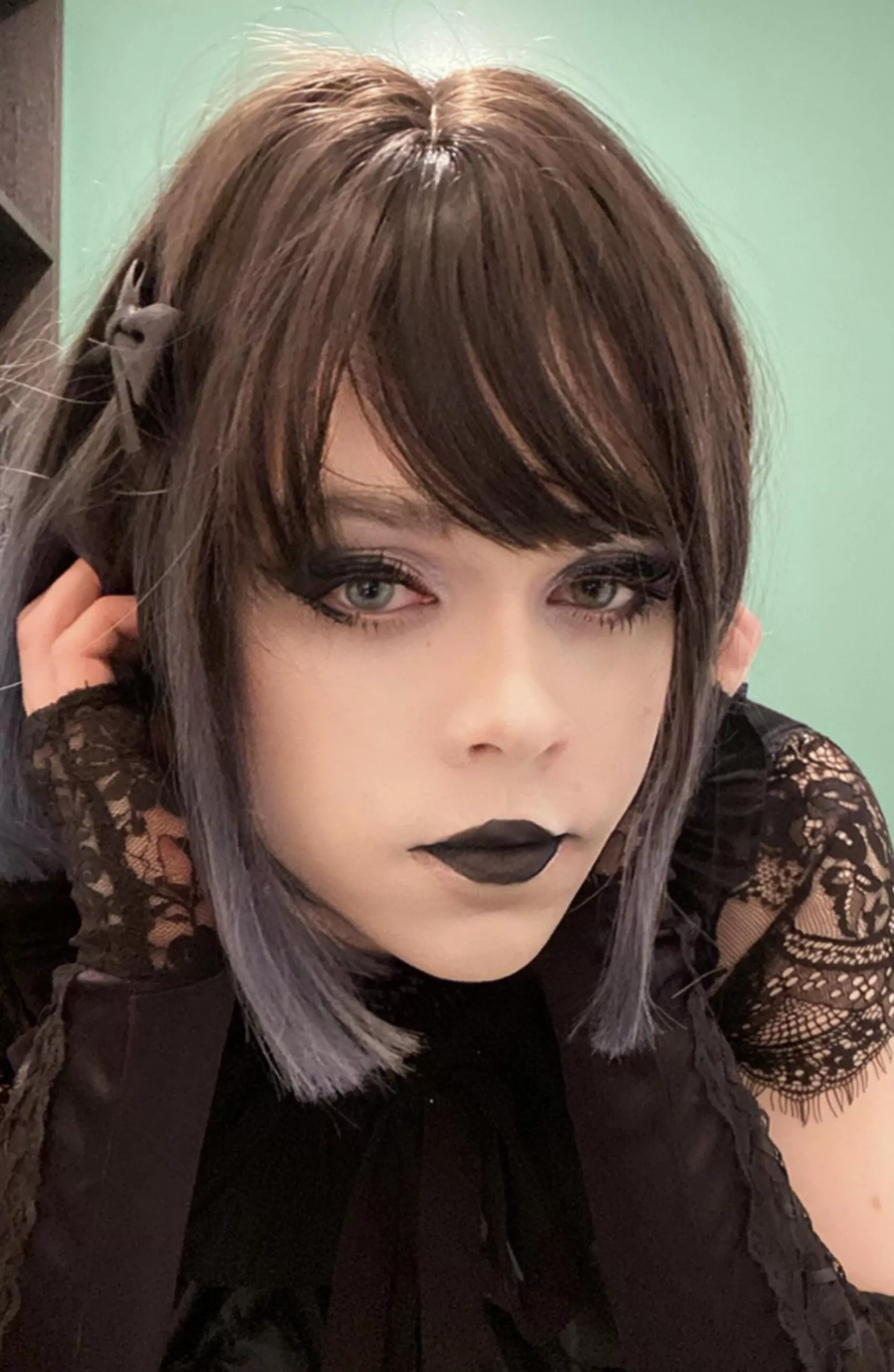 🖤I felt so cute in that makeup yesterday😊🖤 posted by Dry-Apple2493
