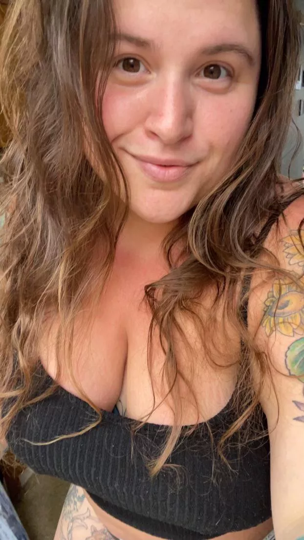 let my tatted bbw curves seduce you posted by handful_heather420