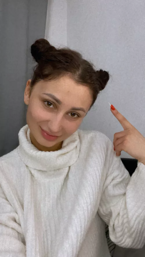 Let your hair do the talking: Gorgeous locks that make a statement all on their own by AgedSunfish919