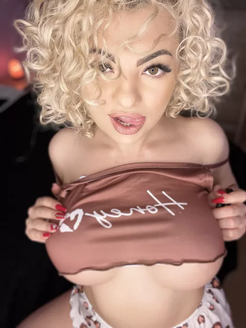 Make me your doll and fuck me hard! by Gigiperrin