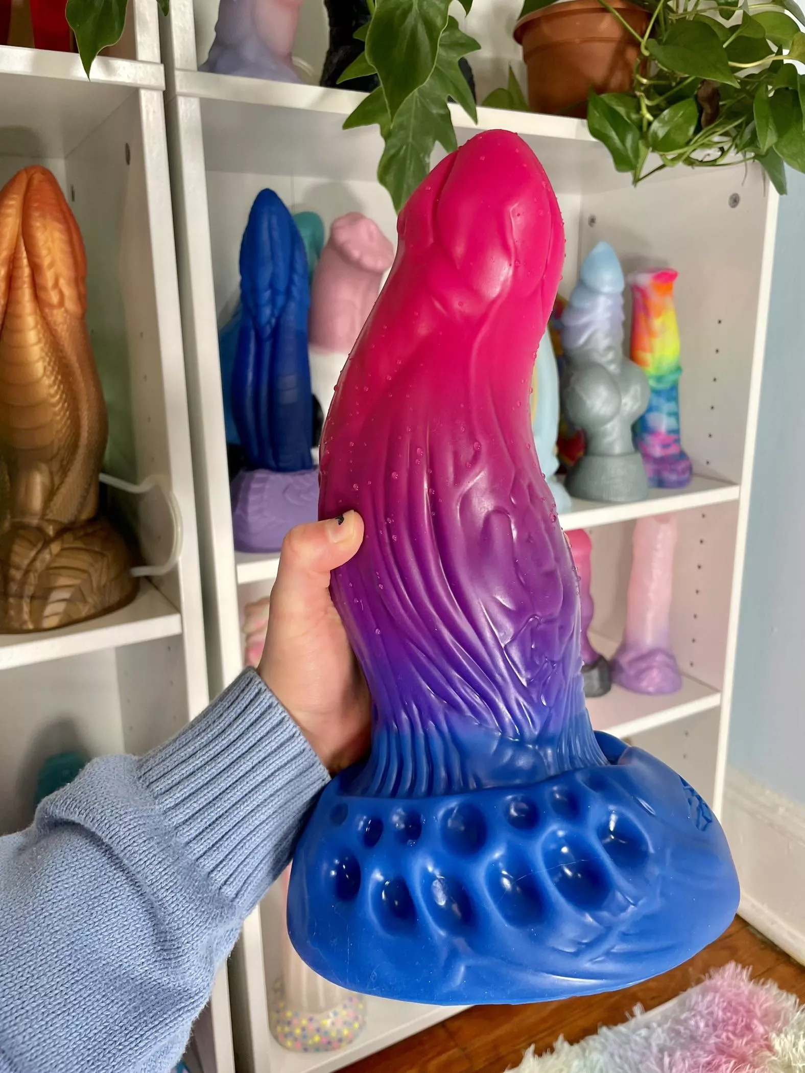 My custom XL Demogorgon came and I’m in love! posted by TentacleBimbo