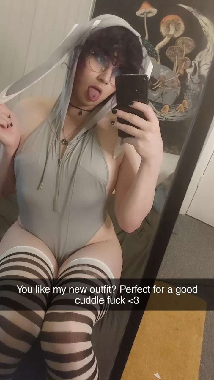 Perfect for a good cuddle fuck~ posted by NuniCult