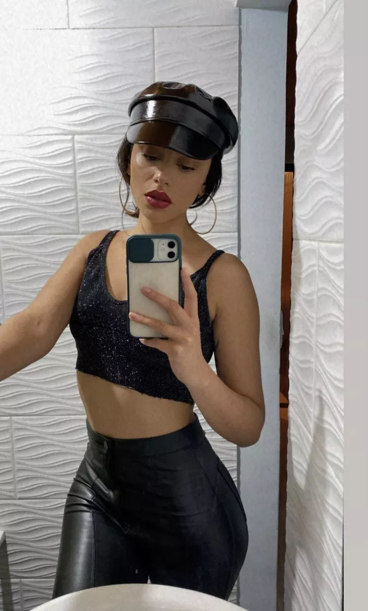 PLEASE rip them off me posted by BitingManga