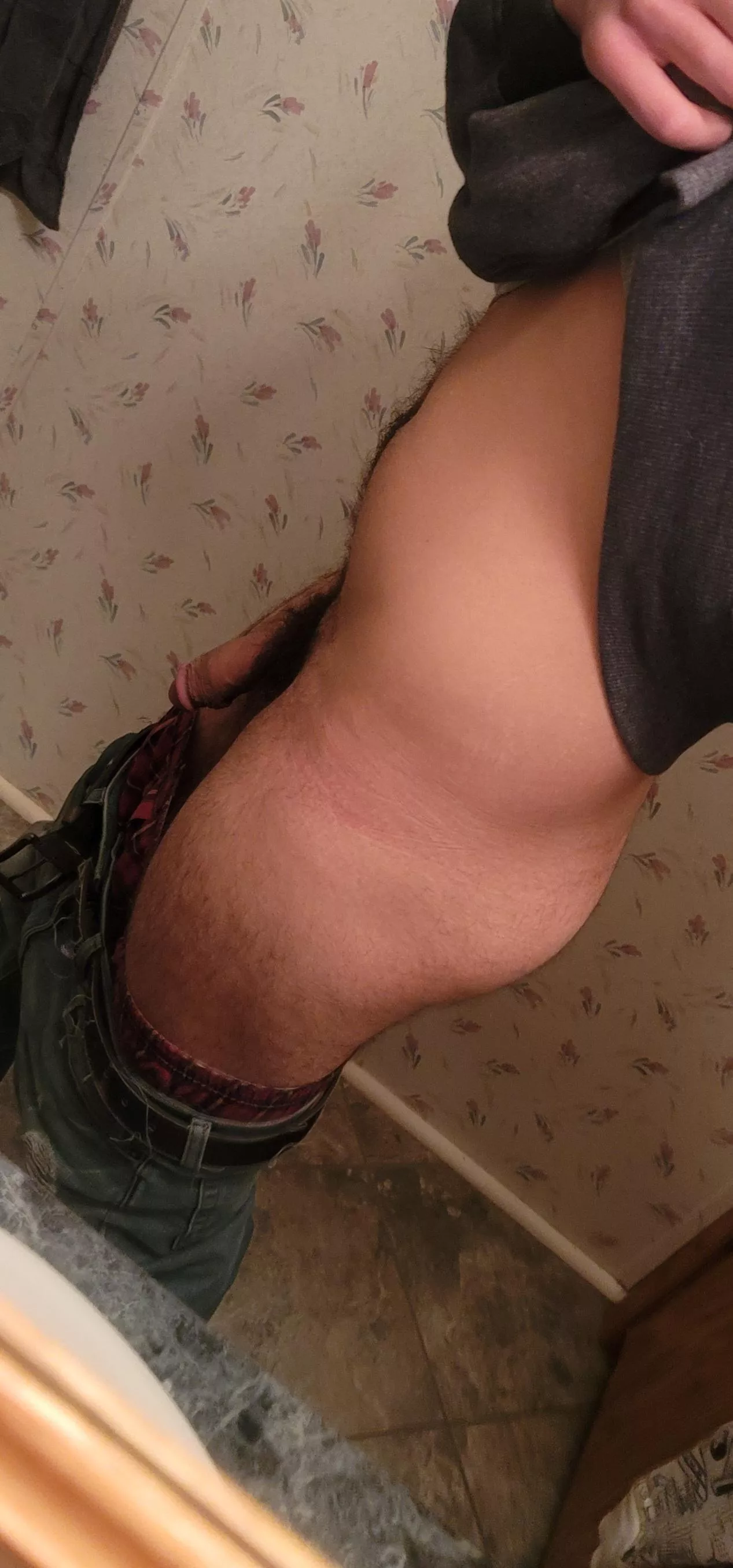 Rate me ;) and come sext my wife and i;) posted by MrPorkChop96
