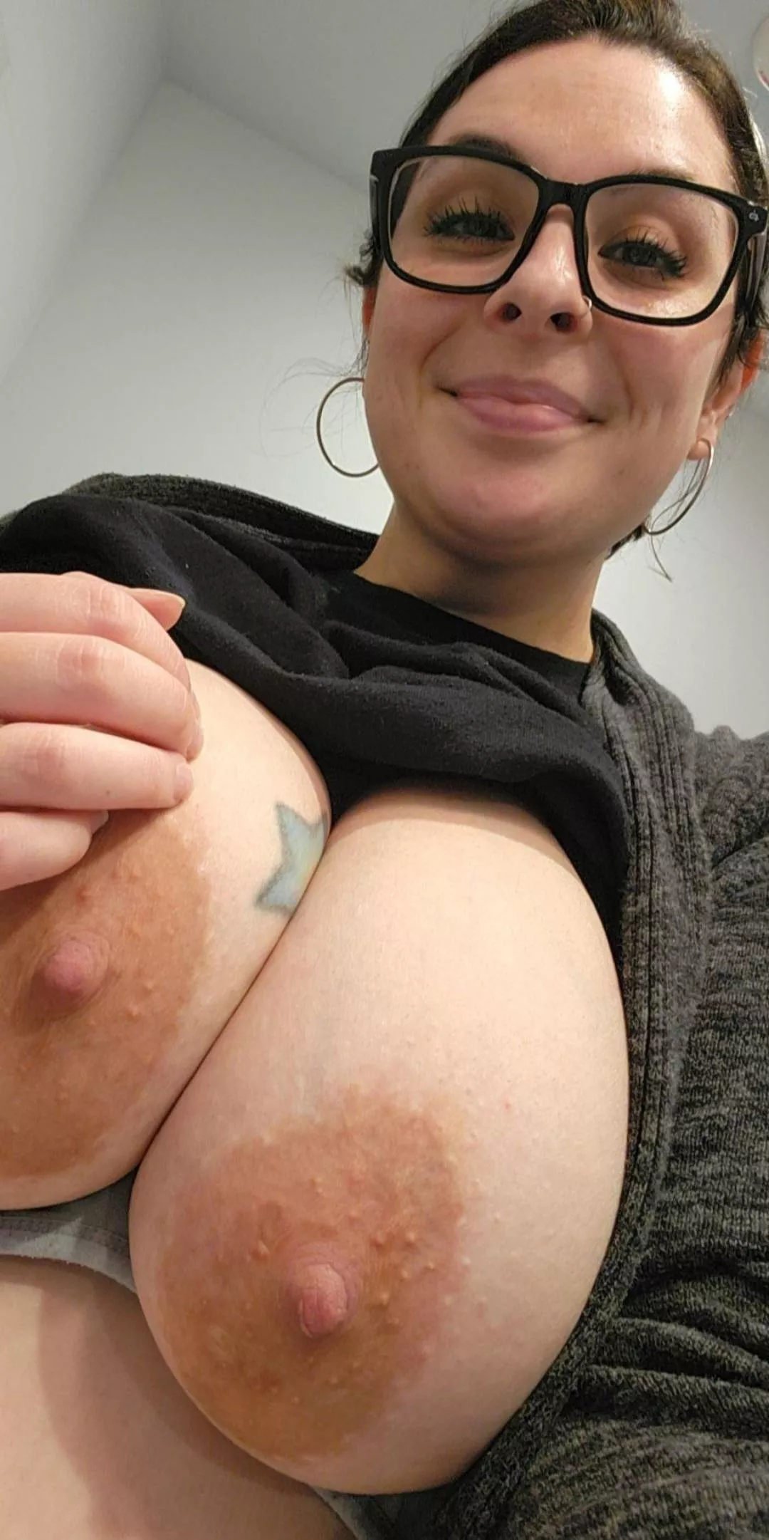 Saggy milkers posted by Grouchy_Quail_3842