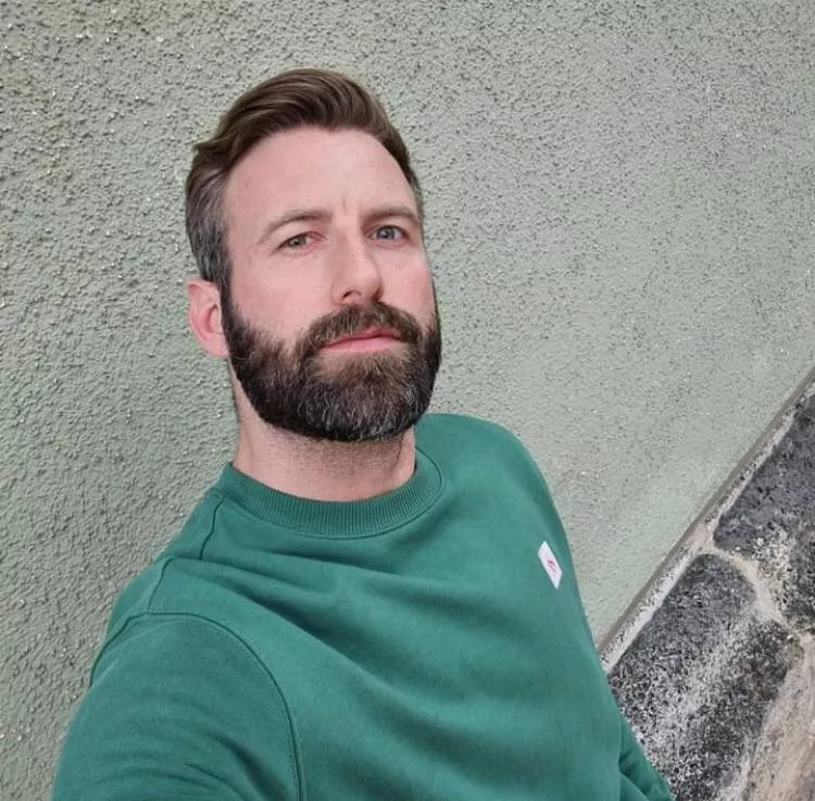 Selfie time 😊 posted by DanielAihie