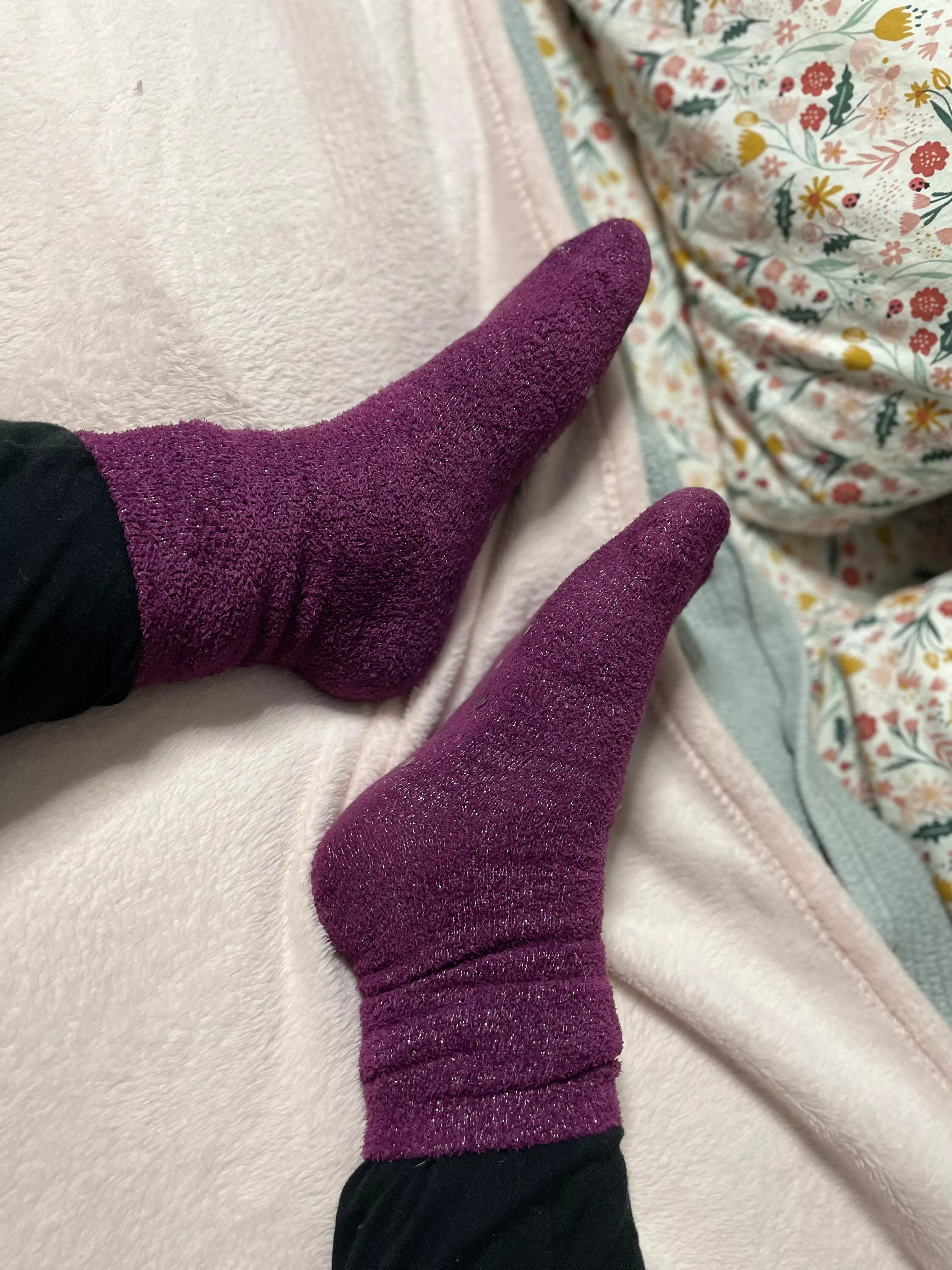 [SELLING] sparkle toes✨ posted by Top_Peace_5439