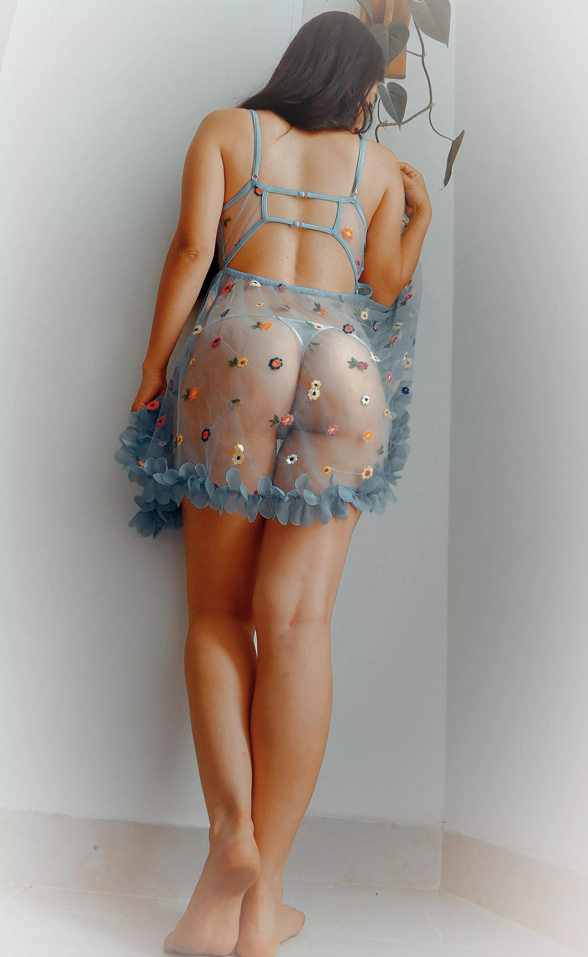 🌼 Spring is here, want to smell the flowers? posted by loly_pocket