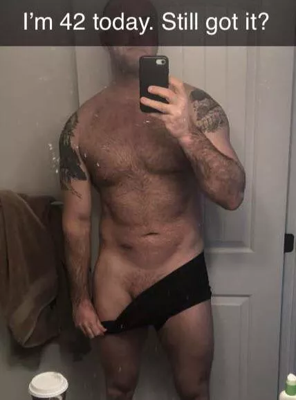 This is (42)! Come chat please:) posted by letlebbbyy
