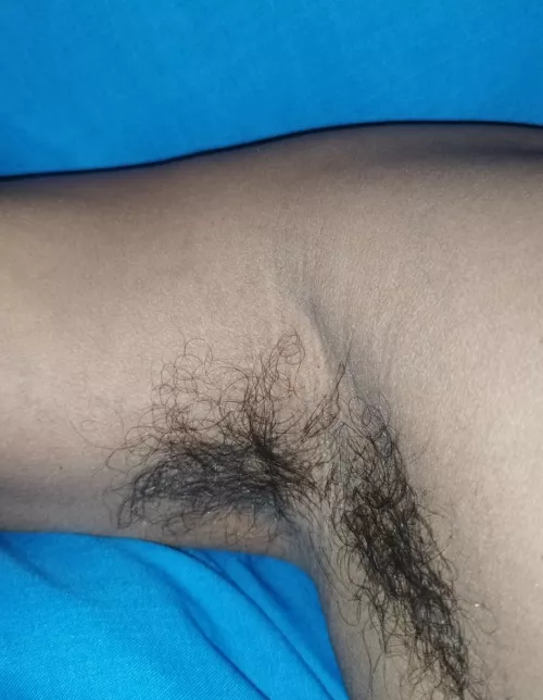 Wish someone can smell these pits after my gym day by Acceptable-Beat9114