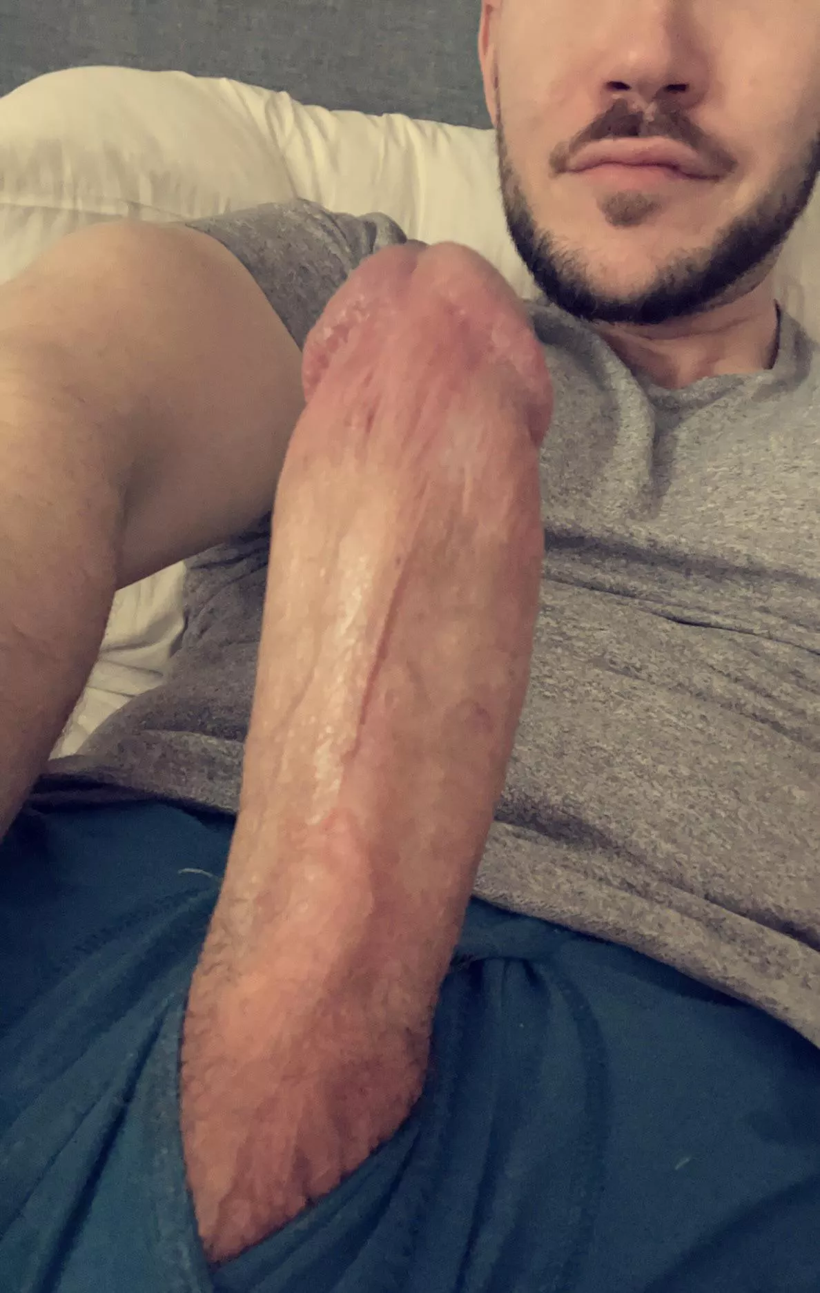 [33] Fit dad wants to watch movies and make each other cum posted by WriteInTheDark895