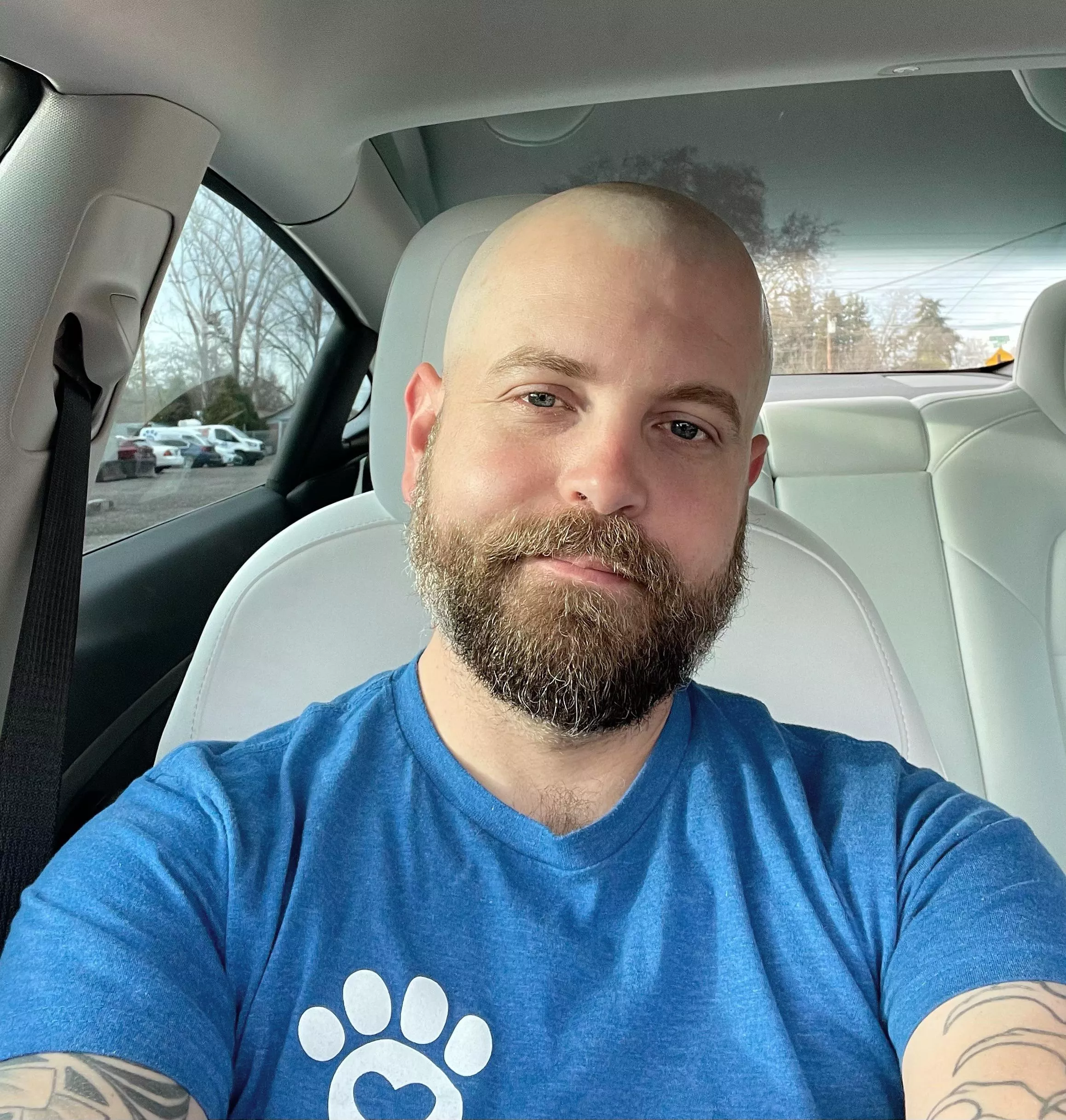 [37] The hair up top is thinning so trying the shaved head approach. Thoughts? posted by Soundsgayletsplay