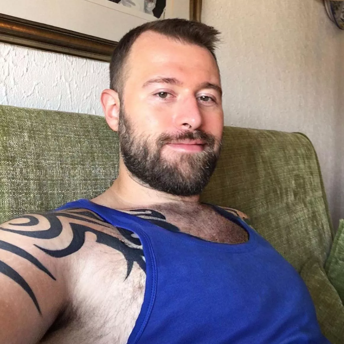 (39) Hello There 🐻🍕🎮🥰😋 posted by Irohsw