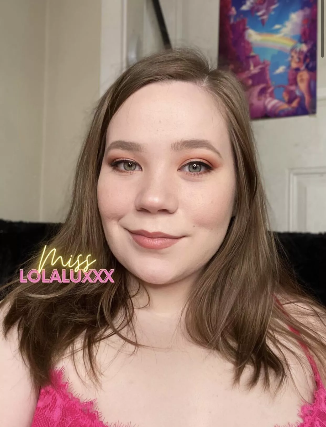 All smiles 💗 posted by MissLolaLuxxx